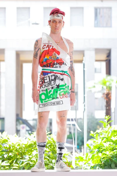 Look 37